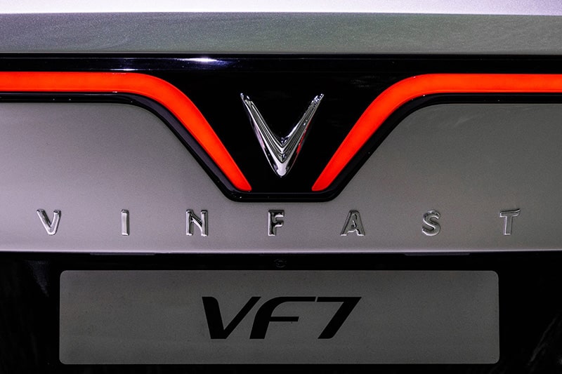xe-dien-vinfast-vf-7-2022-8